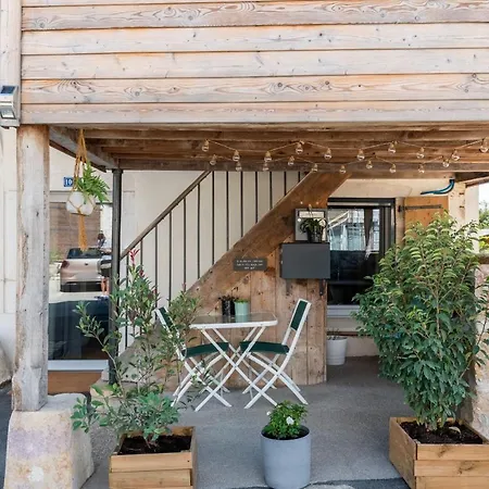 Charmant Studio Paisible Dans Le Centre Du Village Echenevex Exterior photo